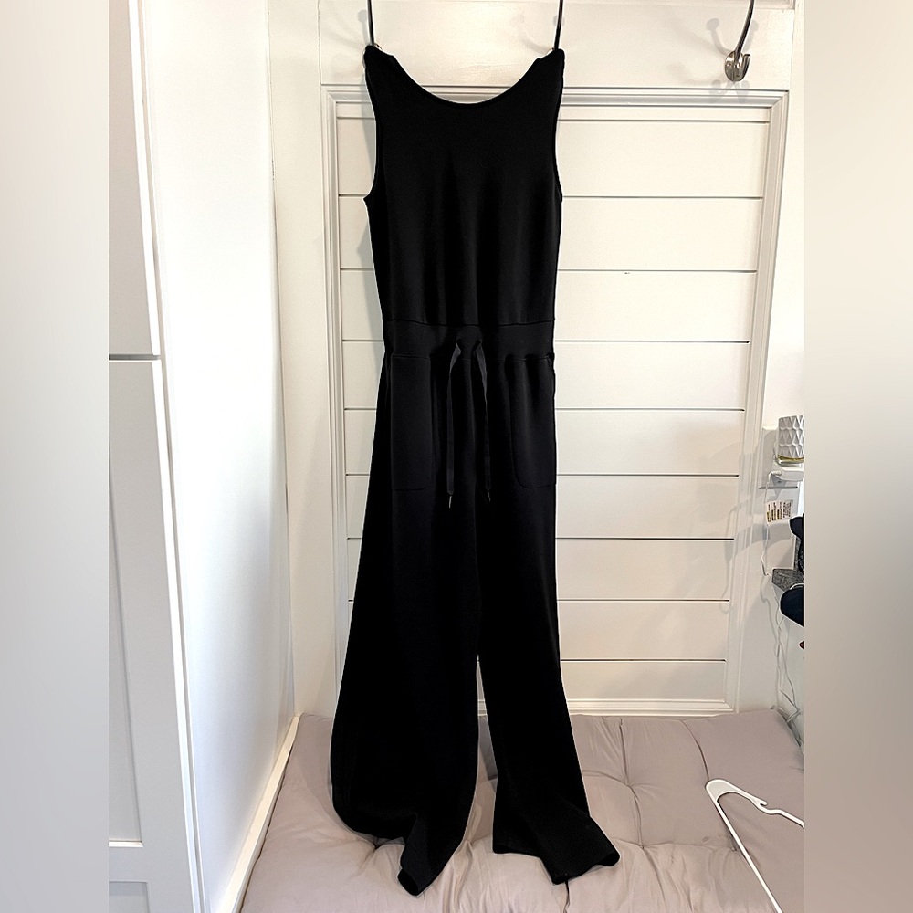 SPANX® AirEssentials
Sleeveless Jumpsuit